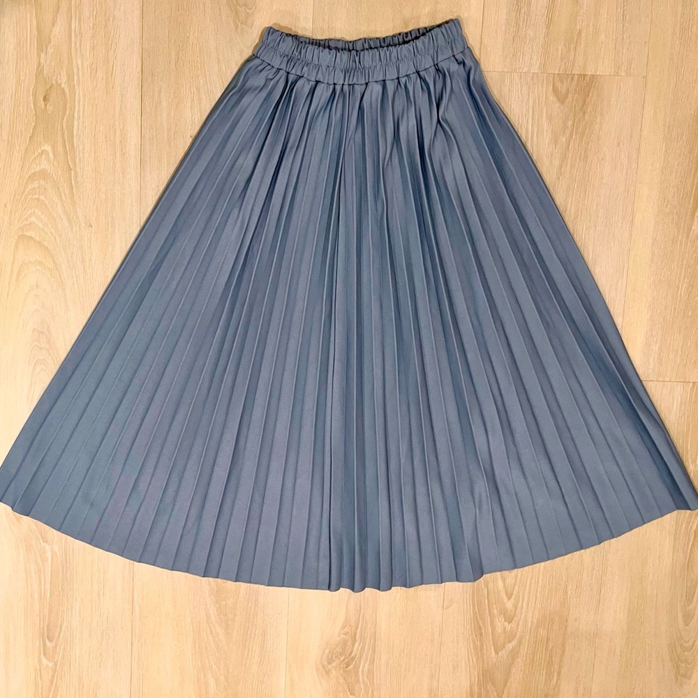 Blue Pleated MIDI Skirt
